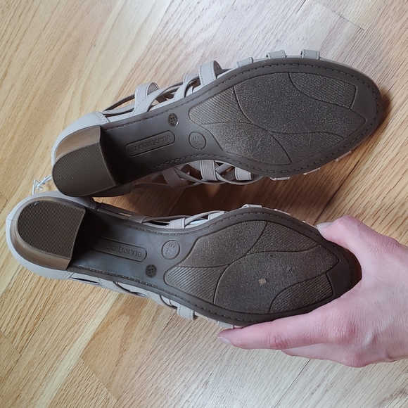 Shoes - Picture 3 of 4